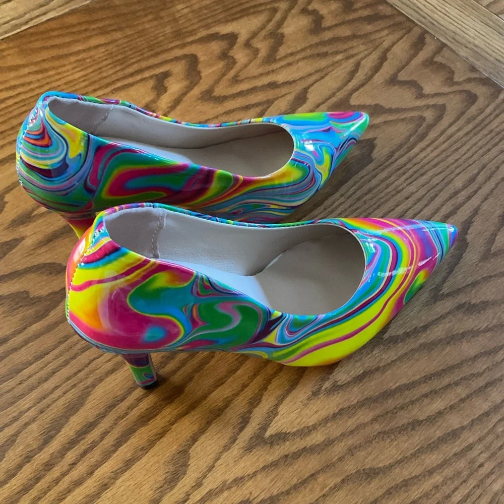 Rouge Helium Multi-Colored Rainbow Swirl, Tie-Dye Stilettos, Women’s Sz 8-8.5